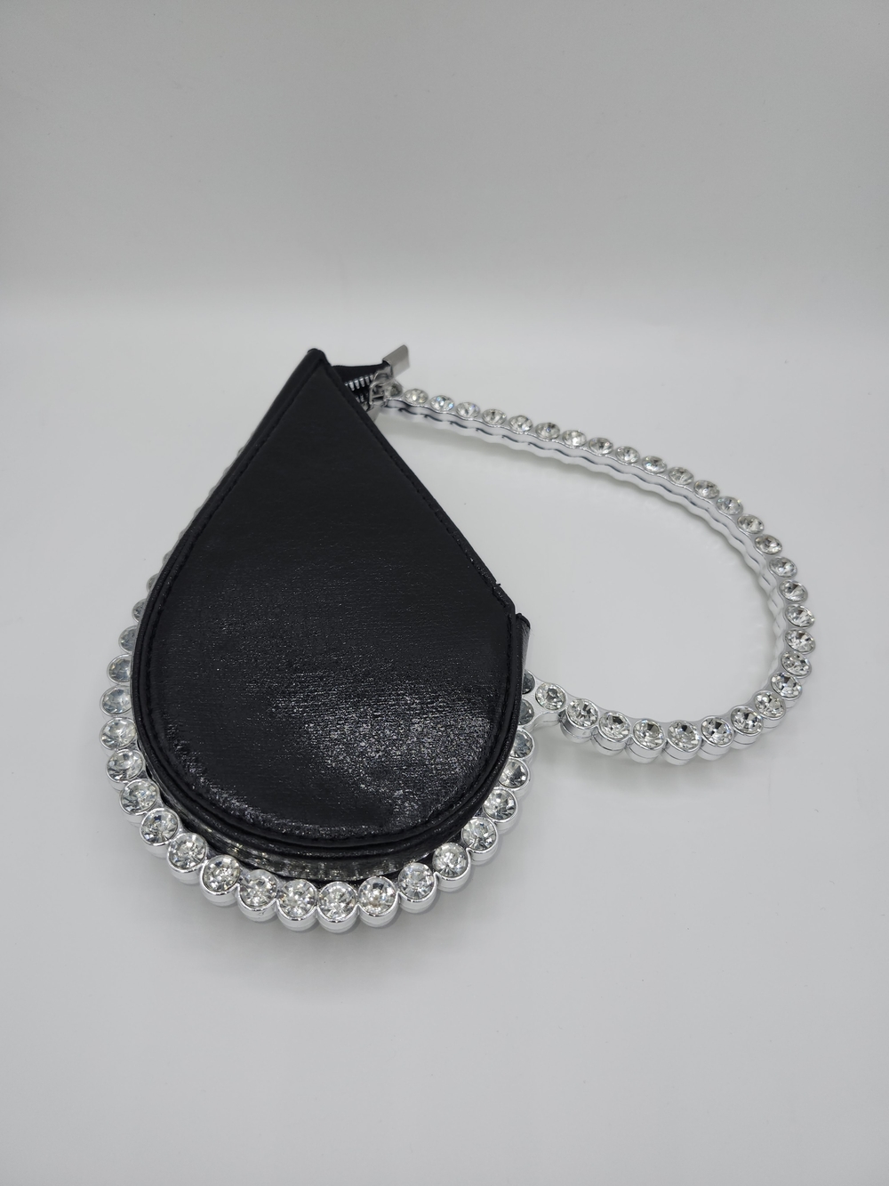 Purse Rhinestone-Trim Black Heart Wristlet - Picture 5 of 9